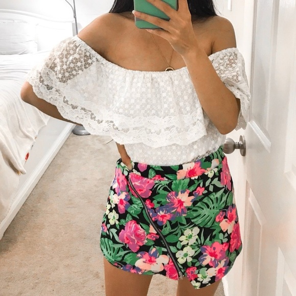 a'gaci Pants - Floral Tropical Zip Up Skort Shorts